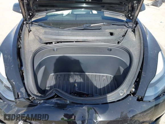 2023 Tesla Model 3 z VIN 5YJ3E1EA7PF465540, wystawiony jako IAAI lot #42261848 z przebiegiem 15 885 mil mil oraz . Historia ofert i sprzedaży dostępna na DreamBid. Obrazek 10.
