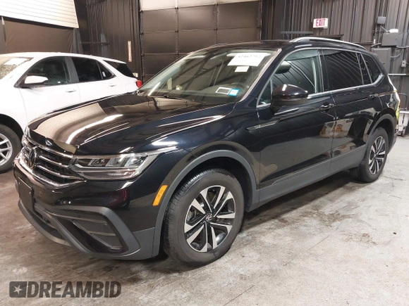 2024 Volkswagen Tiguan S with VIN 3VVFB7AX2RM134769, listed as a IAAI auction lot 42462792 with 1,733 mi miles and . Bid and sale history available at DreamBid. Image 2.