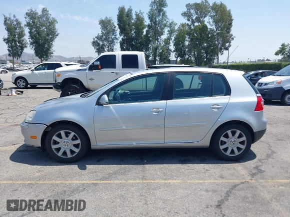 2007 Volkswagen Rabbit with VIN WVWDS71K07W243982, listed as a IAAI auction lot 42580094 with 73,374 mi miles and . Bid and sale history available at DreamBid. Image 14.