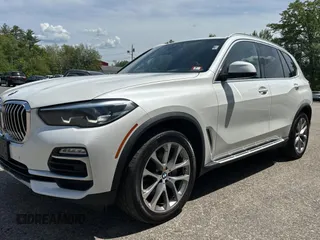 2019 BMW X5 xDrive40i z VIN 5UXCR6C56KLK99829, wystawiony jako Copart lot #58981345 z przebiegiem 165 939 mil mil oraz Tytuł czysty. Historia ofert i sprzedaży dostępna na DreamBid. Obrazek 2.