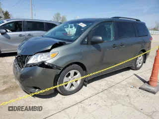 2014 Toyota Sienna L z VIN 5TDZK3DC2ES418247, wystawiony jako Copart lot #53362315 z przebiegiem 165 120 mil mil oraz Szkoda całkowita • Salvage title. Historia ofert i sprzedaży dostępna na DreamBid. Obrazek 1.