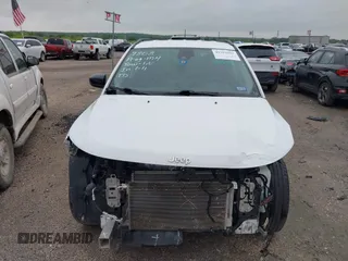 2022 Jeep Compass Latitude with VIN 3C4NJCBB8NT137684, listed as a IAAI auction lot 41391981 with 51,255 mi miles and . Bid and sale history available at carsss.com. Image 13.
