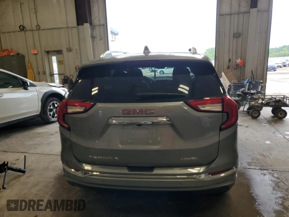 2023 GMC Terrain Denali z VIN 3GKALXEG6PL198949, wystawiony jako Copart lot #62277285 z przebiegiem Nie podano mil oraz Nie do naprawy • Non repairable. Historia ofert i sprzedaży dostępna na DreamBid. Obrazek 6.