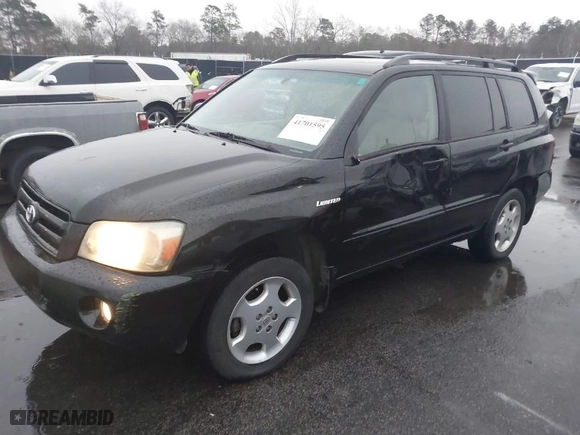 2004 Toyota Highlander with VIN JTEDP21A540007401, listed as a IAAI auction lot 41701595 with 268,302 mi miles. Bid and sale history available at carsss.com. Image 2.