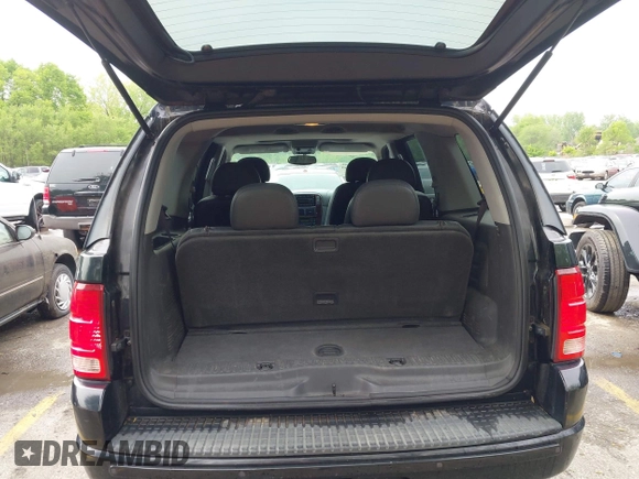 2004 Ford Explorer Limited z VIN 1FMZU75W14UA80825, wystawiony jako IAAI lot #42091460 z przebiegiem 185 148 mil mil oraz . Historia ofert i sprzedaży dostępna na DreamBid. Obrazek 12.
