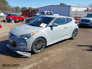 2013 Hyundai Veloster RE:MIX with VIN KMHTC6AD8DU153891, listed as a IAAI auction lot 41744637 with 100,707 mi miles. Bid and sale history available at carsss.com. Image 17.
