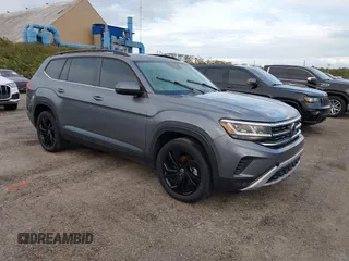 2022 Volkswagen Atlas 3.6L V6 SE w/Technology with VIN 1V2KR2CA5NC512646, listed as a IAAI auction lot 40502051 with 1 mi miles. Bid and sale history available at carsss.com. Image 1.