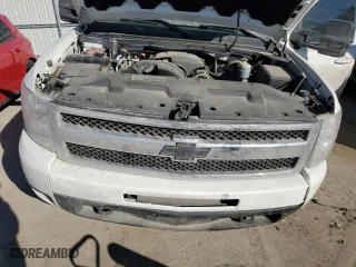 2009 Chevrolet Silverado 1500 LTZ with VIN 1GCEK39049Z272306, listed as a Copart auction lot 46627195 with 175,616 mi miles and Salvage Title. Bid and sale history available at carsss.com. Image 12.