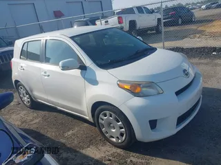 2013 Scion xD z VIN JTKKUPB42D1031121, wystawiony jako IAAI lot #42576754 z przebiegiem 212 834 mil mil oraz . Historia ofert i sprzedaży dostępna na DreamBid. Obrazek 1.