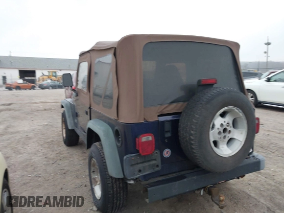 1998 Jeep Wrangler SE with VIN 1J4FY29P9WP792089, listed as a IAAI auction lot 41794793 with 200,838 mi miles. Bid and sale history available at carsss.com. Image 6.