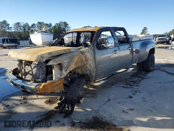 2008 Chevrolet Silverado 3500HD DRW LTZ with VIN 1GCJK33698F114460, listed as a Copart auction lot 87045824 with 0 mi miles and Salvage Title. Bid and sale history available at carsss.com. Image 1.