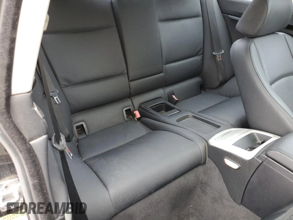 2008 BMW 3 Series 328xi z VIN WBAWV53538P078580, wystawiony jako Copart lot #52483785 z przebiegiem 121 613 mil mil oraz Nie do naprawy • Non repairable. Historia ofert i sprzedaży dostępna na DreamBid. Obrazek 10.