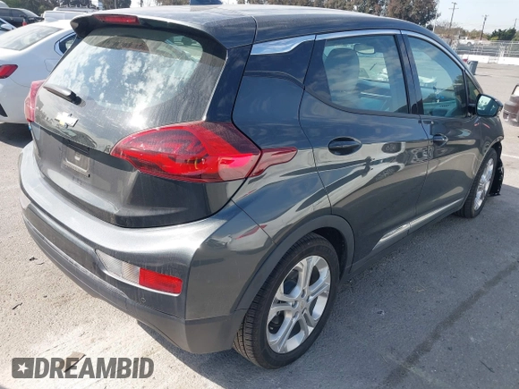 2020 Chevrolet Bolt EV LT z VIN 1G1FY6S0XL4108666, wystawiony jako IAAI lot #41682212 z przebiegiem 34 387 mil mil oraz . Historia ofert i sprzedaży dostępna na DreamBid. Obrazek 4.