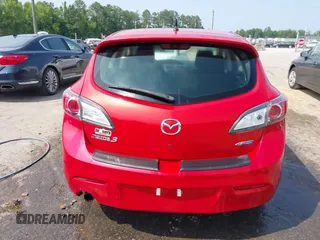 2013 Mazda 3 i Touring z VIN JM1BL1LP9D1813240, wystawiony jako IAAI lot #42405052 z przebiegiem 153 349 mil mil oraz . Historia ofert i sprzedaży dostępna na DreamBid. Obrazek 16.