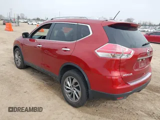 2015 Nissan Rogue SL z VIN 5N1AT2MV4FC811459, wystawiony jako IAAI lot #42061750 z przebiegiem 79 592 mil mil oraz . Historia ofert i sprzedaży dostępna na DreamBid. Obrazek 3.