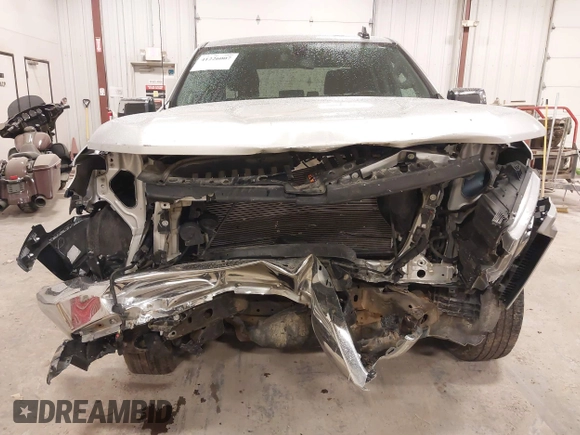 2020 Chevrolet Silverado 1500 LT with VIN 3GCUYDED8LG185492, listed as a IAAI auction lot 41226007 with 38,232 mi miles and . Bid and sale history available at DreamBid. Image 6.