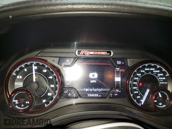 2019 Ram 1500 Rebel z VIN 1C6SRFLT3KN671103, wystawiony jako Copart lot #49518485 z przebiegiem 134 232 mil mil oraz Czysty tytuł • Clean title. Historia ofert i sprzedaży dostępna na DreamBid. Obrazek 9.