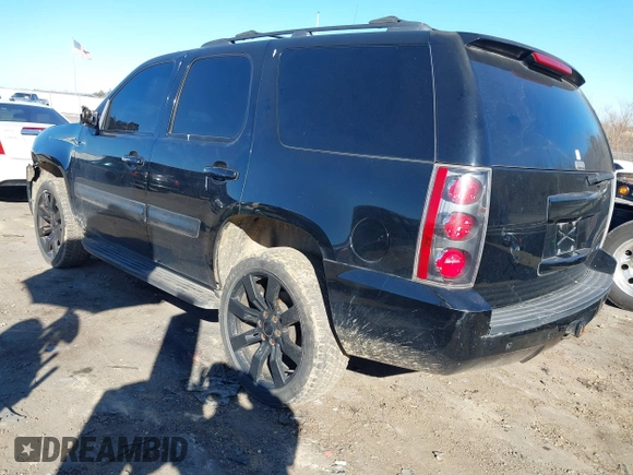 2009 GMC Yukon SLT w/4SB with VIN 1GKFC33089R158646, listed as a IAAI auction lot 41322497 with 279,966 mi miles. Bid and sale history available at carsss.com. Image 3.