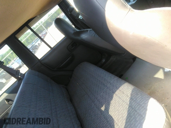 2001 Jeep Cherokee Sport with VIN 1J4FF48S61L621324, listed as a IAAI auction lot 42586960 with 213,198 mi miles and . Bid and sale history available at DreamBid. Image 8.