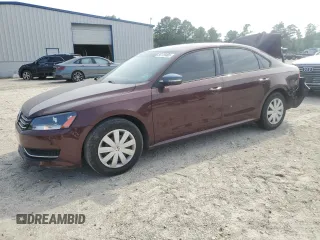 2013 Volkswagen Passat S z VIN 1VWAP7A37DC100096, wystawiony jako Copart lot #56119465 z przebiegiem 143 808 mil mil oraz Czysty tytuł • Clean title. Historia ofert i sprzedaży dostępna na DreamBid. Obrazek 1.