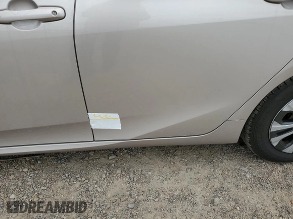 2020 Toyota Prius LE z VIN JTDKARFP9L3138248, wystawiony jako Copart lot #54676615 z przebiegiem 43 323 mil mil oraz Szkoda całkowita • Salvage title. Historia ofert i sprzedaży dostępna na DreamBid. Obrazek 12.
