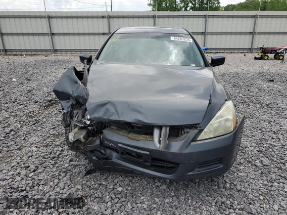 2006 Honda Accord EX-L z VIN 1HGCM56826A163491, wystawiony jako Copart lot #54251235 z przebiegiem 196 630 mil mil oraz Szkoda całkowita • Salvage title. Historia ofert i sprzedaży dostępna na DreamBid. Obrazek 5.
