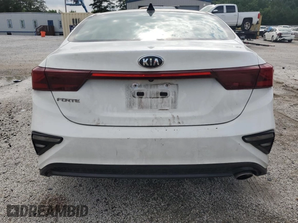 2021 Kia Forte LXS z VIN 3KPF24AD7ME312374, wystawiony jako Copart lot #59405995 z przebiegiem 111 897 mil mil oraz Czysty tytuł • Clean title. Historia ofert i sprzedaży dostępna na DreamBid. Obrazek 6.