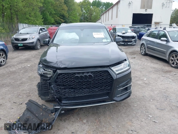 2018 Audi Q7 Premium Plus z VIN WA1LHAF7XJD049338, wystawiony jako IAAI lot #42286676 z przebiegiem 103 462 mil mil oraz . Historia ofert i sprzedaży dostępna na DreamBid. Obrazek 12.