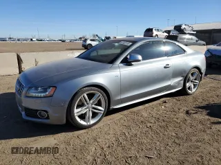 2009 Audi S5 z VIN WAURV78T59A025612, wystawiony jako Copart lot #47402155 z przebiegiem 137 104 mil mil oraz Szkoda całkowita • Salvage title. Historia ofert i sprzedaży dostępna na DreamBid. Obrazek 1.