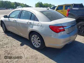 2014 Chrysler 200 Touring with VIN 1C3CCBBB7EN117992, listed as a IAAI auction lot 42060449 with 139,147 mi miles. Bid and sale history available at carsss.com. Image 3.