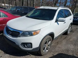 2013 Kia Sorento EX with VIN 5XYKUCA65DG407345, listed as a IAAI auction lot 41653071 with 169,208 mi miles. Bid and sale history available at carsss.com. Image 17.