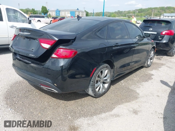 2016 Chrysler 200 S z VIN 1C3CCCBG9GN175199, wystawiony jako IAAI lot #41938820 z przebiegiem 214 508 mil mil oraz . Historia ofert i sprzedaży dostępna na DreamBid. Obrazek 4.
