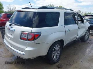 2013 GMC Acadia SLT z VIN 1GKKRRKD6DJ135765, wystawiony jako IAAI lot #42178221 z przebiegiem Nie podano mil oraz . Historia ofert i sprzedaży dostępna na DreamBid. Obrazek 4.