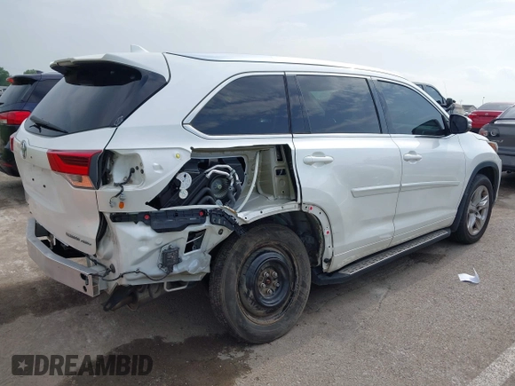 2017 Toyota Highlander Limited with VIN 5TDDZRFH9HS389870, listed as a IAAI auction lot 42272227 with 147,508 mi miles and . Bid and sale history available at DreamBid. Image 4.