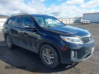 2015 Kia Sorento LX with VIN 5XYKTDA76FG649338, listed as a IAAI auction lot 41835315 with 221,452 mi miles. Bid and sale history available at carsss.com. Image 1.