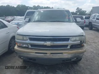 2001 Chevrolet Tahoe LS z VIN 1GNEC13T11R162930, wystawiony jako IAAI lot #42373226 z przebiegiem 335 448 mil mil oraz . Historia ofert i sprzedaży dostępna na DreamBid. Obrazek 6.