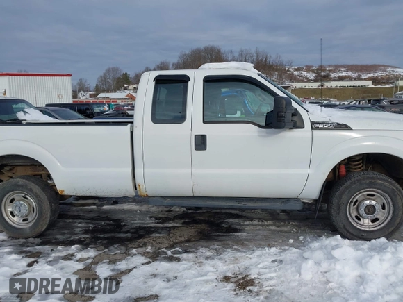 2011 Ford F-350 with VIN 1FT7X3B6XBEB57439, listed as a IAAI auction lot 41434952 with 305,000 mi miles and . Bid and sale history available at DreamBid. Image 14.