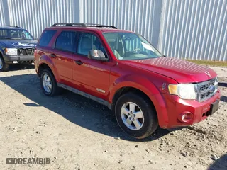 2008 Ford Escape XLT with VIN 1FMCU93Z68KD63463, listed as a IAAI auction lot 41831934 with 187,621 mi miles. Bid and sale history available at carsss.com. Image 1.