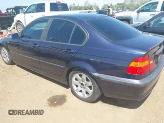2003 BMW 3 Series 325i with VIN WBAAZ33463PH32977, listed as a IAAI auction lot 42152142 with 169,486 mi miles and . Bid and sale history available at carsss.com. Image 3.
