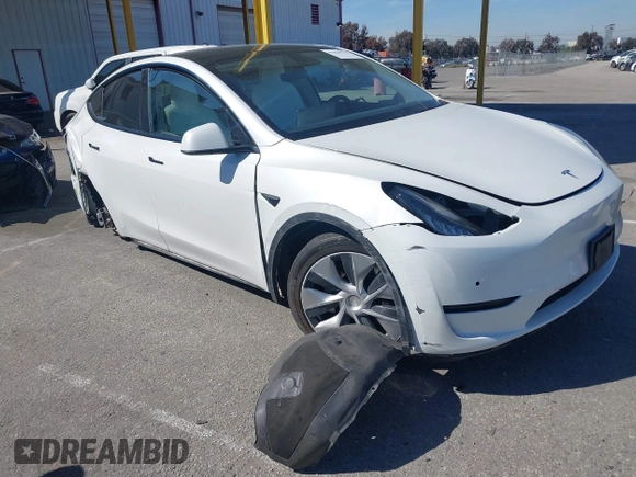 2020 Tesla Model Y Long Range with VIN 5YJYGDEE2LF044811, listed as a IAAI auction lot 41839136 with 68,445 mi miles and . Bid and sale history available at DreamBid. Image 1.