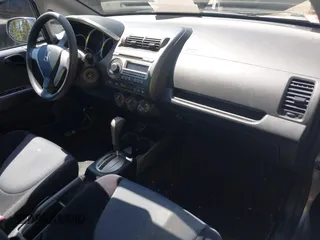 2007 Honda Fit с VIN JHMGD38497S014441, выставлен на аукционе IAAI как лот 41987759 с пробегом 110 070 миль миль и . История ставок и продаж доступна на DreamBid. Изображение 5.