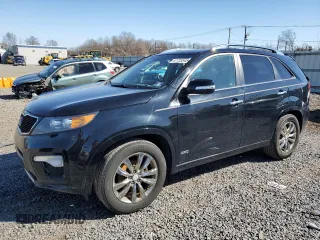 2013 Kia Sorento SX with VIN 5XYKWDA20DG360643, listed as a Copart auction lot 47733545 with 165,187 mi miles and Salvage Title. Bid and sale history available at carsss.com. Image 1.