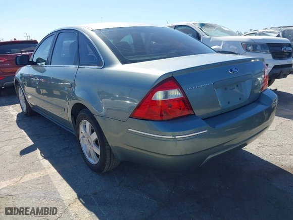 2006 Ford Five Hundred SE with VIN 1FAFP23146G136787, listed as a IAAI auction lot 41658975 with 251,479 mi miles. Bid and sale history available at carsss.com. Image 3.