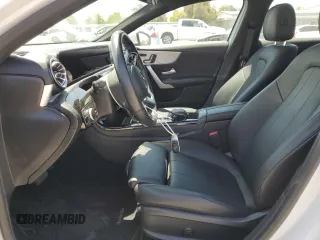 2020 Mercedes-Benz A 220 z VIN W1K3G4EB6LW042772, wystawiony jako Copart lot #58492875 z przebiegiem 25 162 mil mil oraz Tytuł czysty. Historia ofert i sprzedaży dostępna na DreamBid. Obrazek 7.