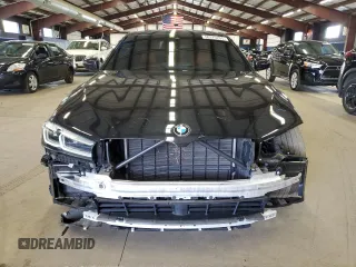 2021 BMW 5 Series 530i xDrive with VIN WBA13BJ09MWW98601, listed as a Copart auction lot 50370205 with 40,987 mi miles and Salvage Title. Bid and sale history available at carsss.com. Image 5.