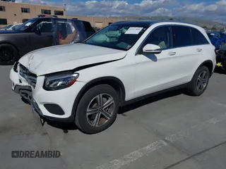 2019 Mercedes-Benz GLC 300 z VIN WDC0G4JB9K1000816, wystawiony jako IAAI lot #42257004 z przebiegiem 55 034 mil mil oraz . Historia ofert i sprzedaży dostępna na DreamBid. Obrazek 17.