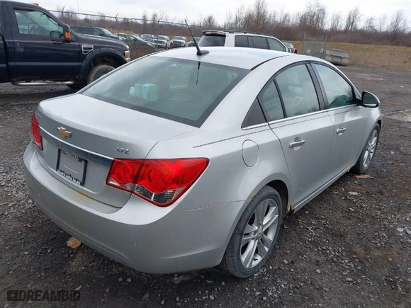 2011 Chevrolet Cruze LTZ with VIN 1G1PH5S95B7146834, listed as a IAAI auction lot 41828042 with 200,138 mi miles. Bid and sale history available at carsss.com. Image 4.
