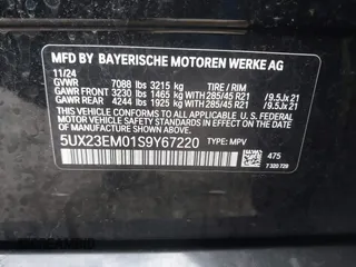 2025 BMW X7 xDrive40i z VIN 5UX23EM01S9Y67220, wystawiony jako IAAI lot #41722504 z przebiegiem 7 522 mil mil oraz . Historia ofert i sprzedaży dostępna na DreamBid. Obrazek 9.