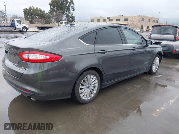 2015 Ford Fusion SE with VIN 3FA6P0LU8FR306012, listed as a IAAI auction lot 41740501 with 144,427 mi miles and . Bid and sale history available at carsss.com. Image 4.