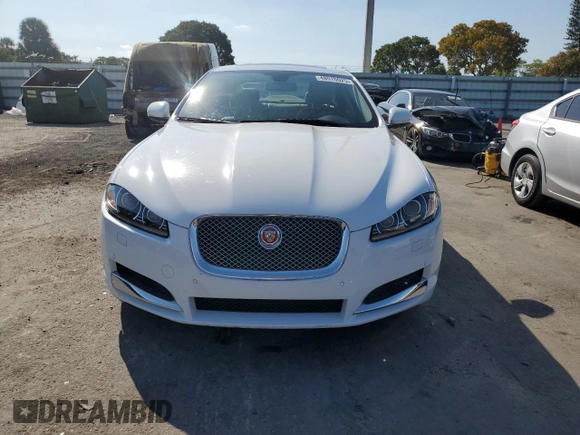 2014 Jaguar XF SC with VIN SAJWA0EX6E8U22068, listed as a Copart auction lot 48970025 with 51,218 mi miles and Clean Title. Bid and sale history available at DreamBid. Image 5.